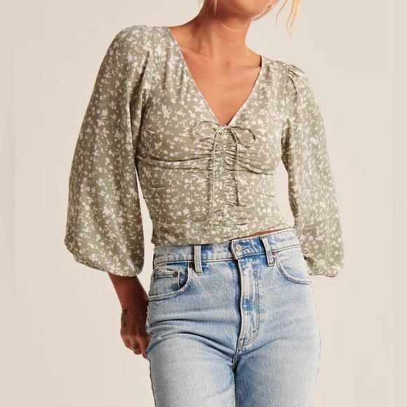 Abercrombie & Fitch Sage Green Floral Blouse Top Ruched Front Elastic Back - Picture 6 of 10